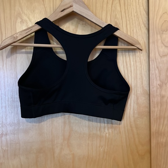 Nike Women’s Sports Bra Black Sz US M - Picture 2 of 3